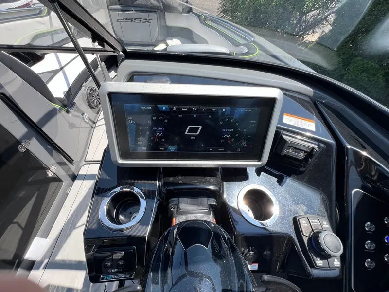 Slide: The Image of Yamaha 255XD 2021 - 41