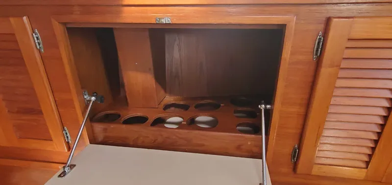 Slide: The Image of Brewer 44 Cutter Rig 1989 - 12