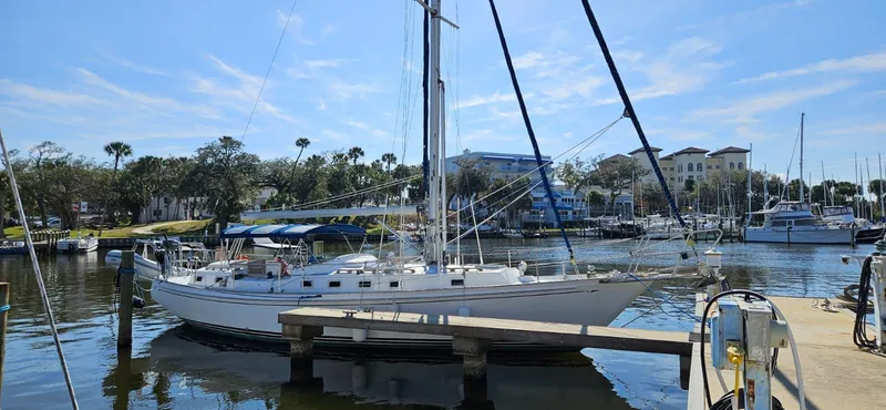 Slide: The Image of Brewer 44 Cutter Rig 1989 - 6