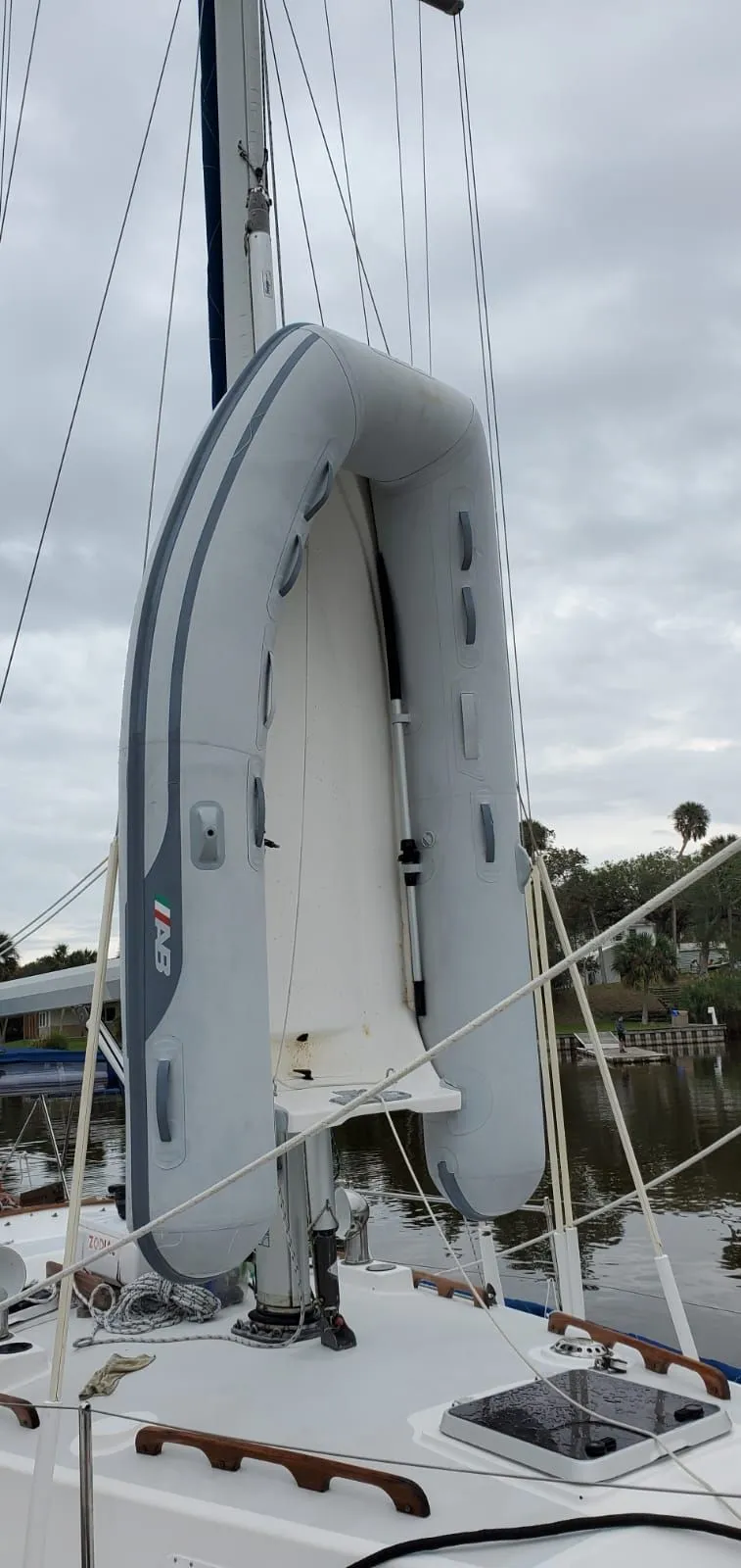 Slide: The Image of Brewer 44 Cutter Rig 1989 - 9