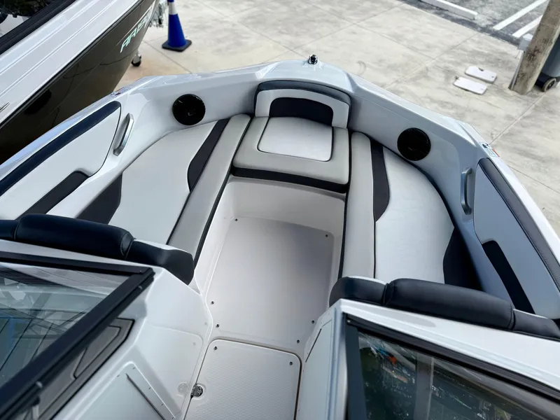 Slide: The Image of 2025 Yamaha Boats 195S interior with sleek seating and modern design. - 8