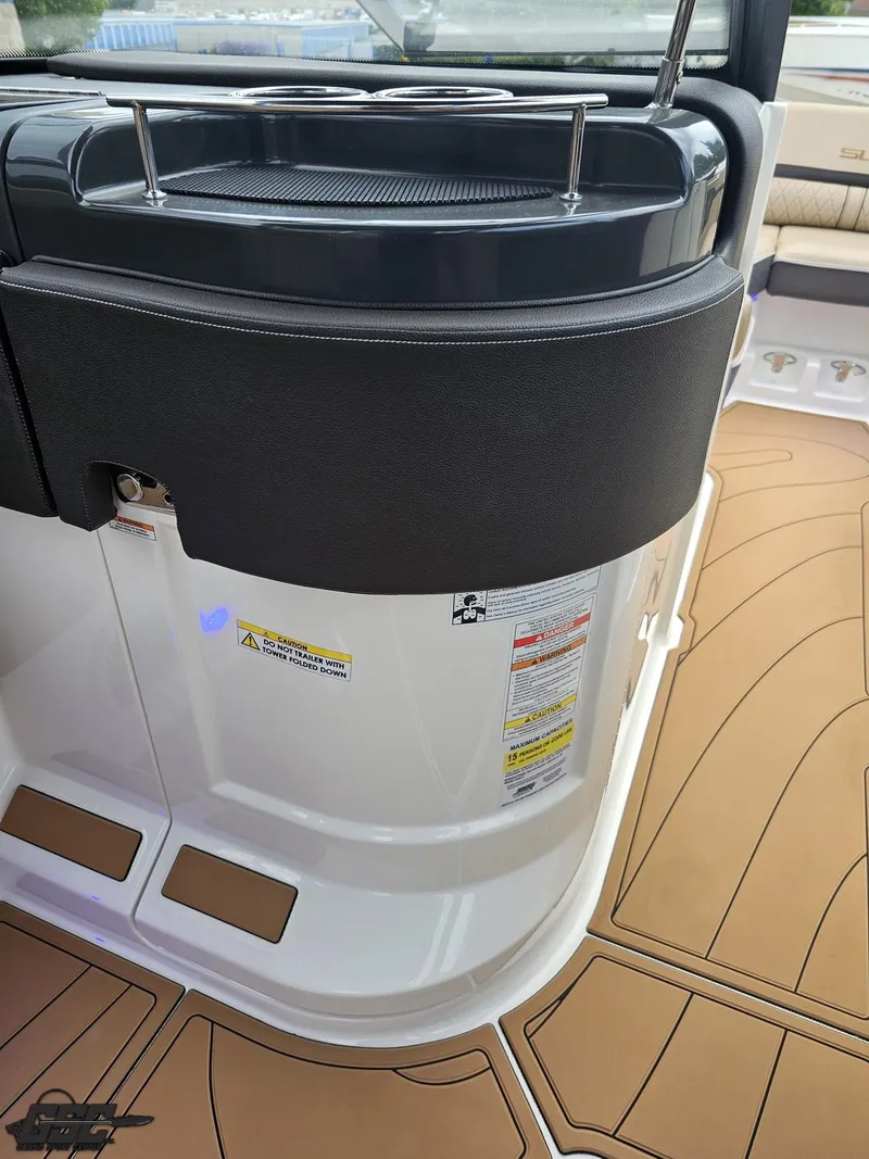 Slide: The Image of Sea Ray 250 SLX 2016 - 53