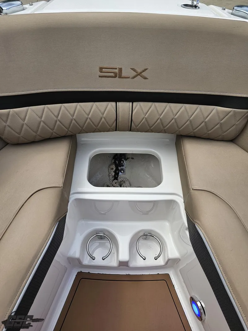 Slide: The Image of Sea Ray 250 SLX 2016 - 79