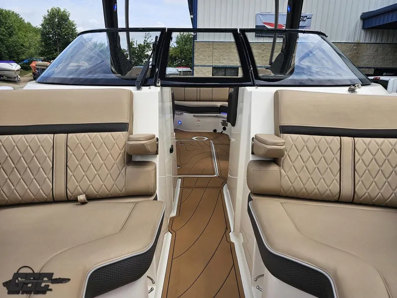 Slide: The Image of Sea Ray 250 SLX 2016 - 82