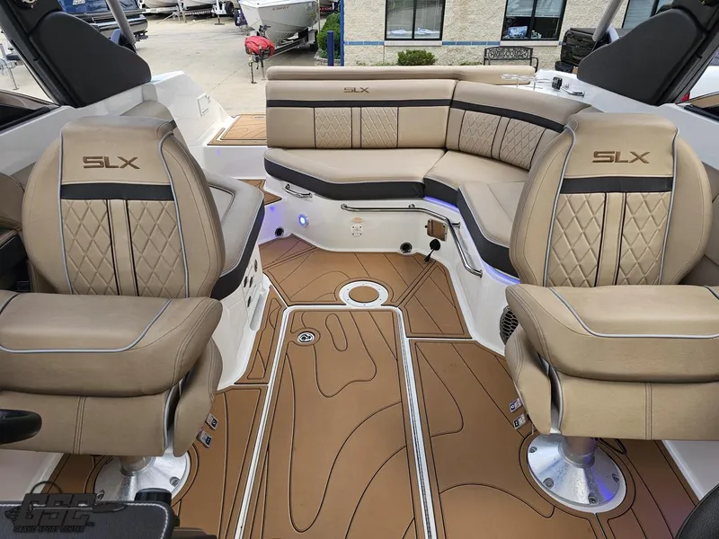 Slide: The Image of Sea Ray 250 SLX 2016 - 83