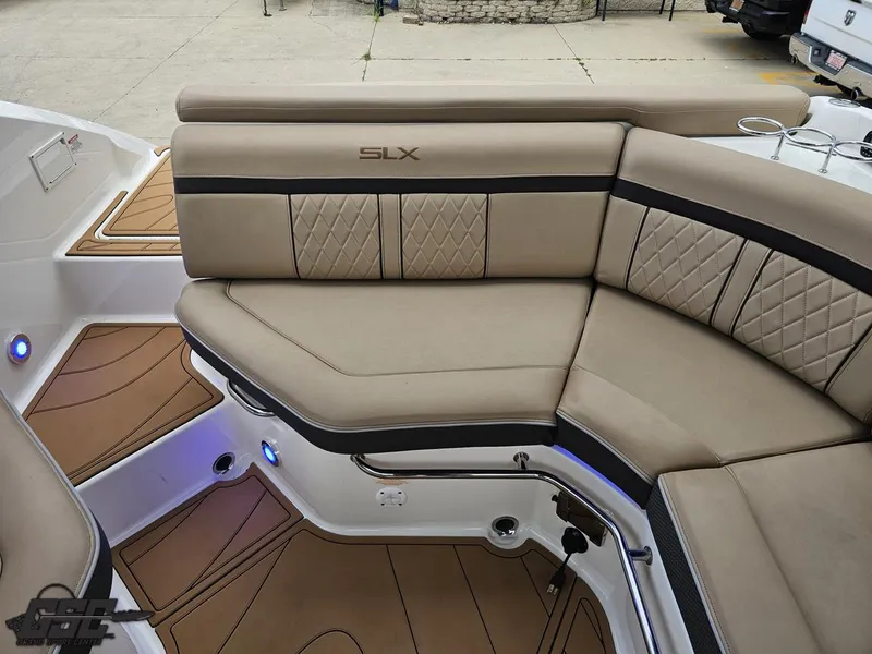 Slide: The Image of Sea Ray 250 SLX 2016 - 93