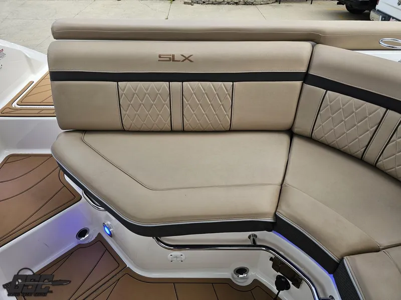 Slide: The Image of Sea Ray 250 SLX 2016 - 94