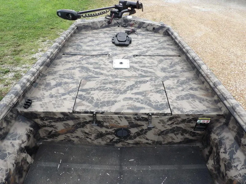 Slide: The Image of Camouflage-patterned Havoc VJST-C 1756 boat interior, 2021 model, with trolling motor. - 22