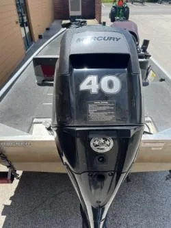 Slide: The Image of 2015 Tracker Pro 170 boat with Mercury 40 HP outboard motor. - 4