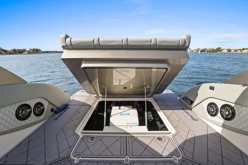 Slide: The Image of Mystic Powerboats M5200 2024 - 64