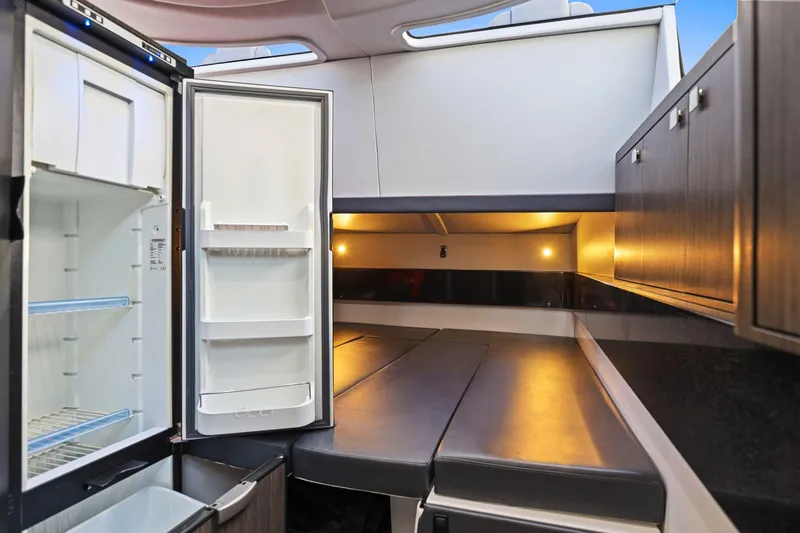 Slide: The Image of Mystic Powerboats M5200 2024 - 68