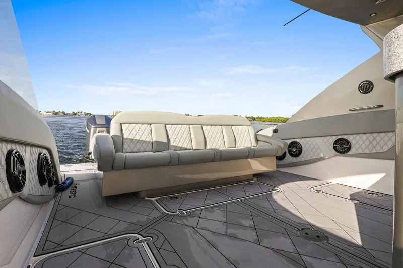 Slide: The Image of Mystic Powerboats M5200 2024 - 70