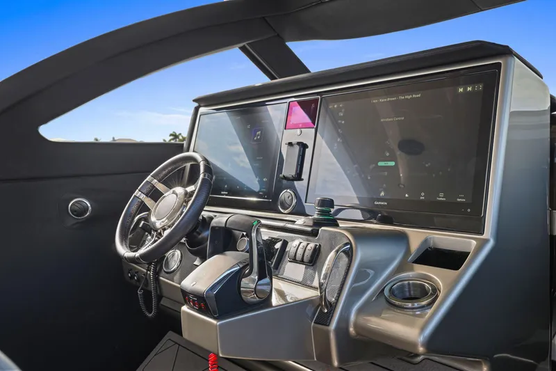 Slide: The Image of Mystic Powerboats M5200 2024 - 73