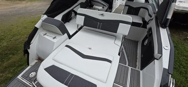 Slide: The Image of Monterey 258SS Super Sport 2020 - 13