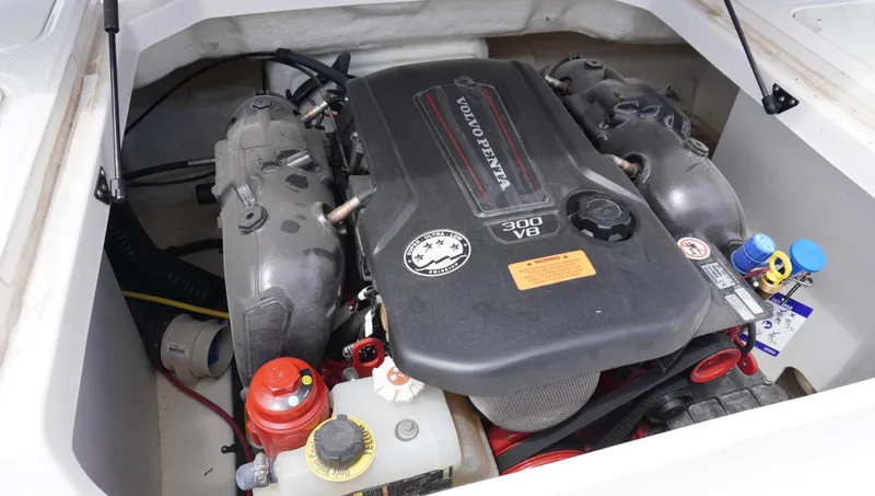 Slide: The Image of Engine compartment of 2022 Chaparral 23 SSi with Volvo Penta 300 V8 engine. - 13