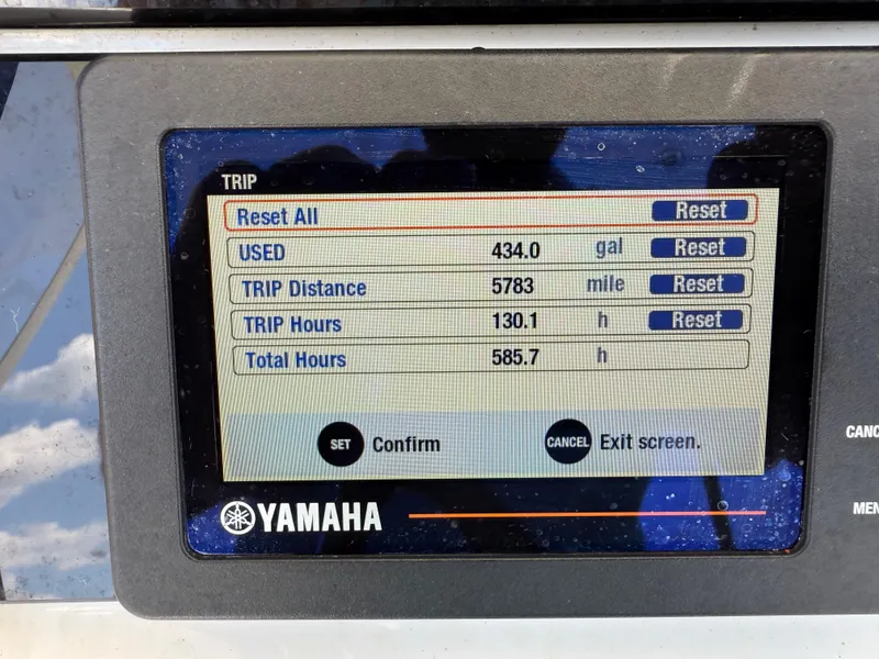 Slide: The Image of Yamaha display showing trip data: 434 gallons used, 5783 miles, 130.1 trip hours. - 31