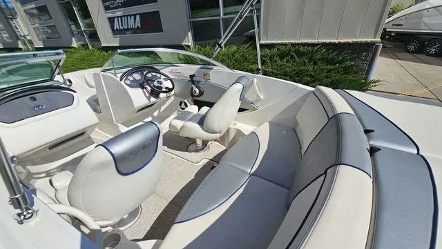 Slide: The Image of Sea Ray 185 Sport 2008 - 7
