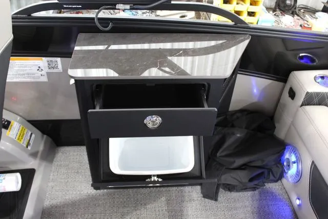 Slide: The Image of Barletta LUSSO L25UE 2026 - 35