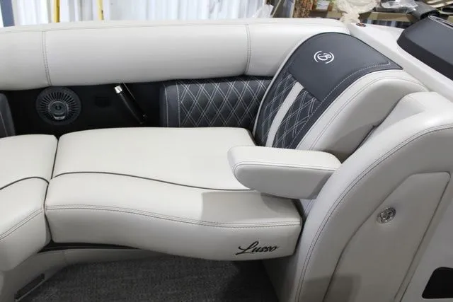 Slide: The Image of Barletta LUSSO L25UE 2026 - 8