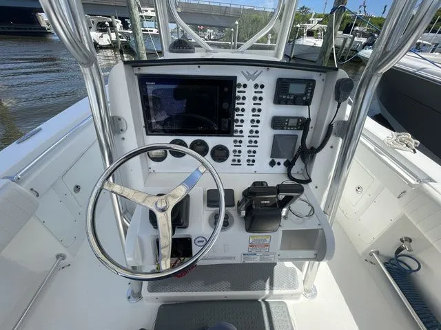 Slide: The Image of Southport 26 Center Console 2006 - 15
