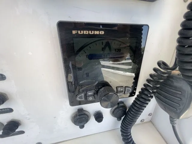 Slide: The Image of Southport 26 Center Console 2006 - 32