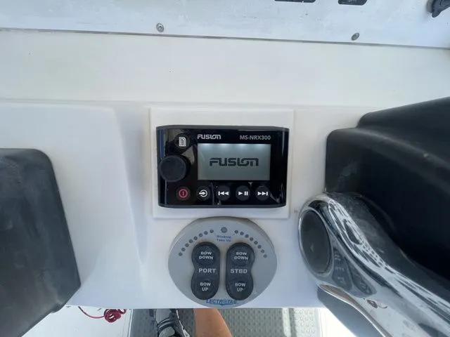 Slide: The Image of Southport 26 Center Console 2006 - 34