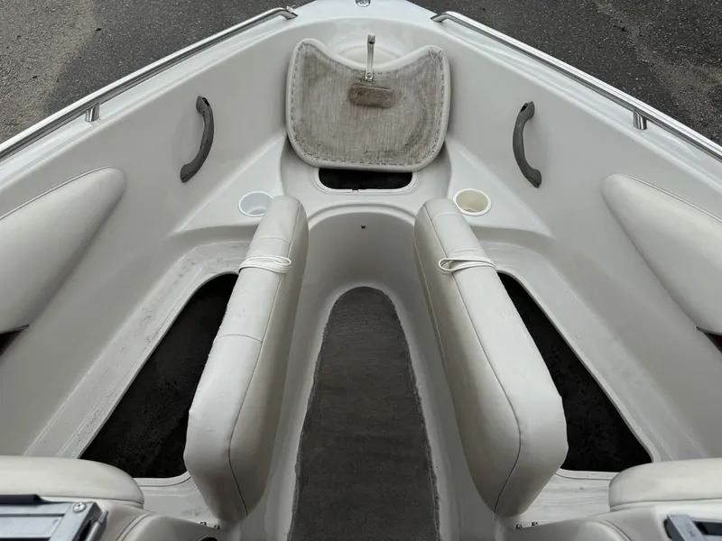 Slide: The Image of Crownline Boats 192 4.3 V6 Open Bow Runabout 2000 - 14