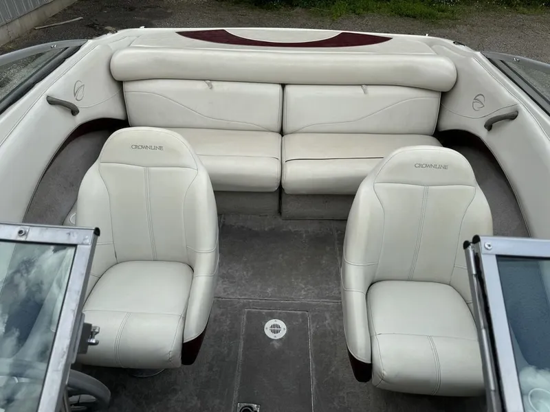 Slide: The Image of Crownline Boats 192 4.3 V6 Open Bow Runabout 2000 - 5