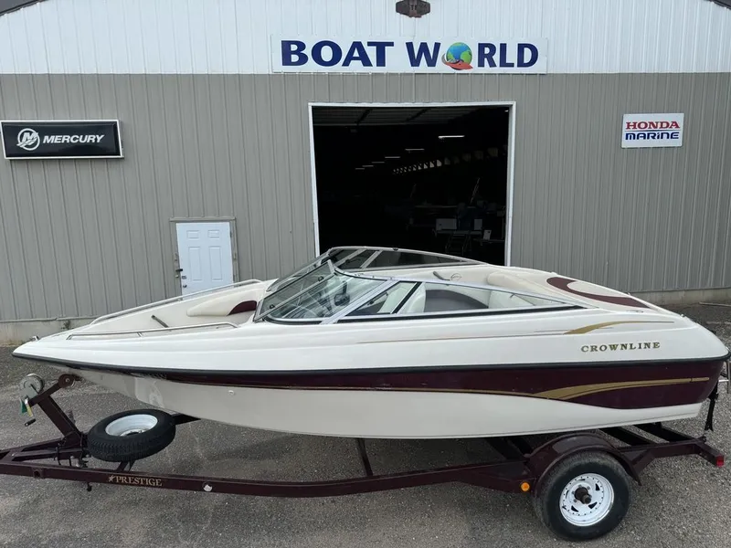 Slide: The Image of Crownline Boats 192 4.3 V6 Open Bow Runabout 2000 - 6