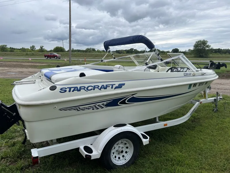 Slide: The Image of Starcraft 1710 GT Fish n Ski 2000 - 15