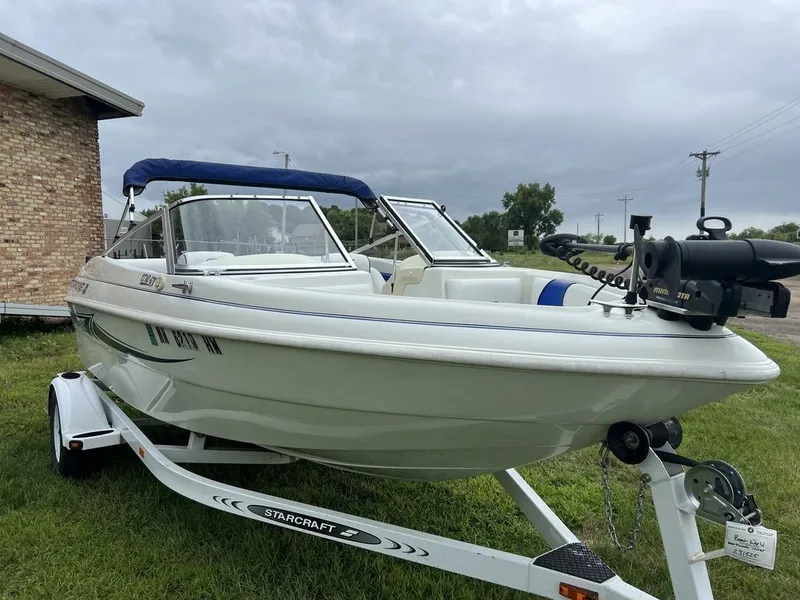 Slide: The Image of Starcraft 1710 GT Fish n Ski 2000 - 19