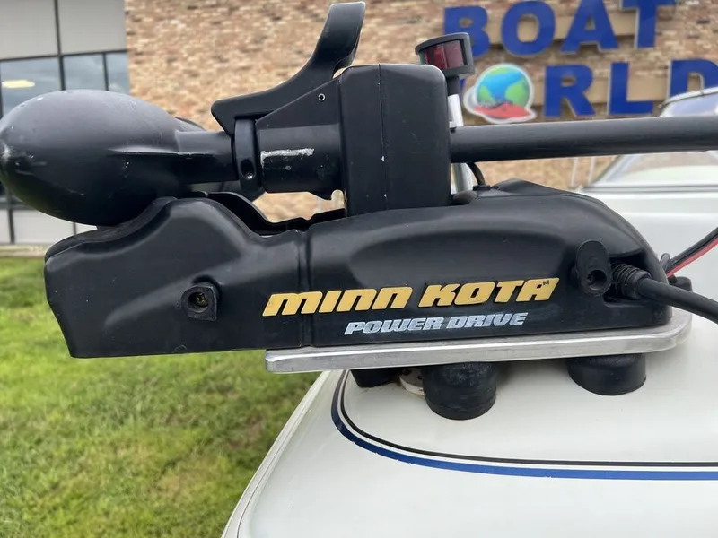 Slide: The Image of Starcraft 1710 GT Fish n Ski 2000 - 37