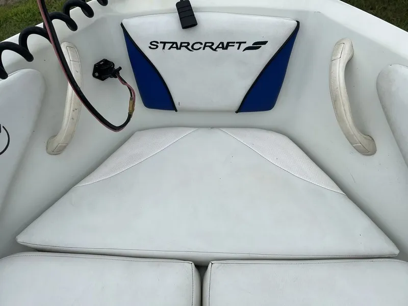 Slide: The Image of Starcraft 1710 GT Fish n Ski 2000 - 5