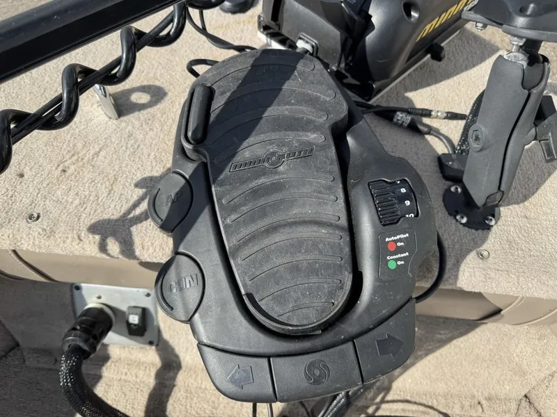 Slide: The Image of Smoker Craft Pro Mag 182 2010 - 16