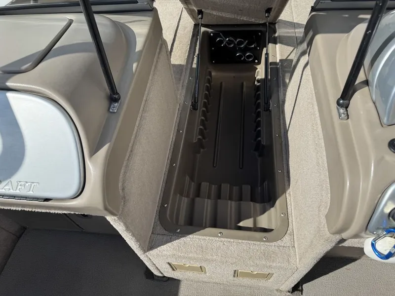 Slide: The Image of Smoker Craft Pro Mag 182 2010 - 21