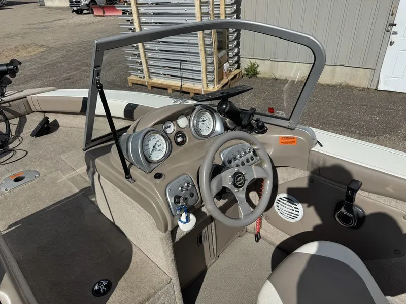 Slide: The Image of Smoker Craft Pro Mag 182 2010 - 32