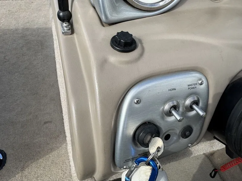 Slide: The Image of Smoker Craft Pro Mag 182 2010 - 35