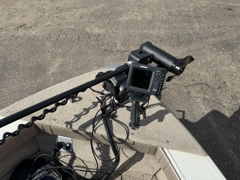 Slide: The Image of Smoker Craft Pro Mag 182 2010 - 5