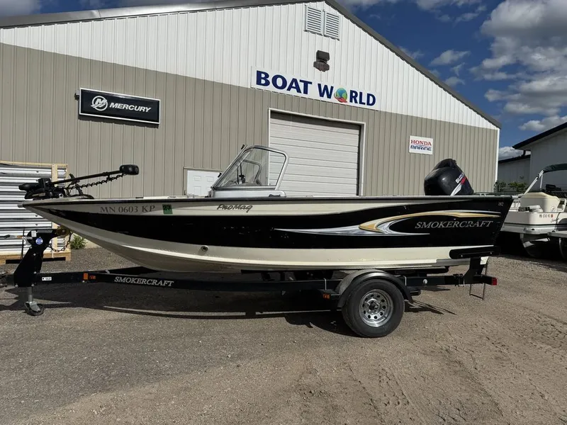 Slide: The Image of Smoker Craft Pro Mag 182 2010 - 57