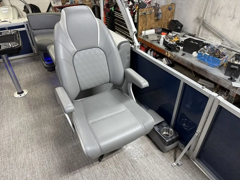 Slide: The Image of Tahoe LTZ 2385 Quad Lounge Tritoon Pontoon & Honda 4-Stroke EFI 2022 - 11