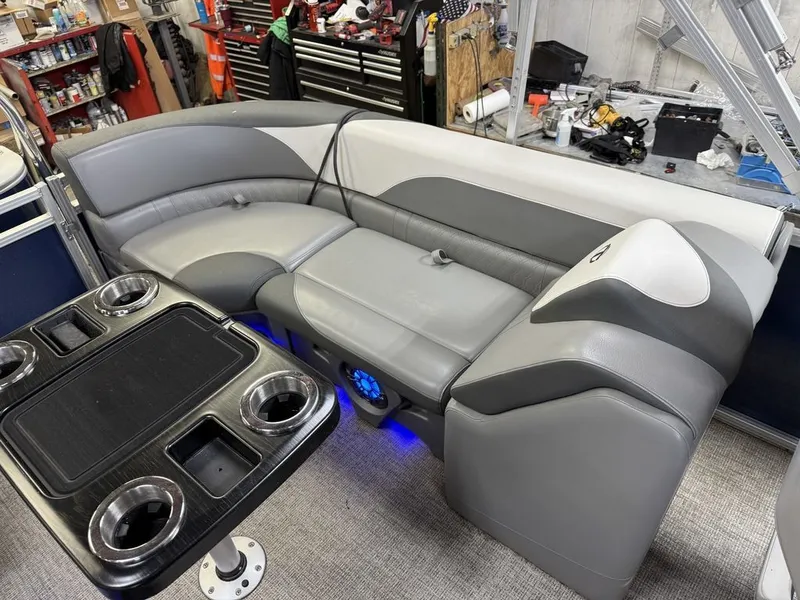 Slide: The Image of Tahoe LTZ 2385 Quad Lounge Tritoon Pontoon & Honda 4-Stroke EFI 2022 - 20