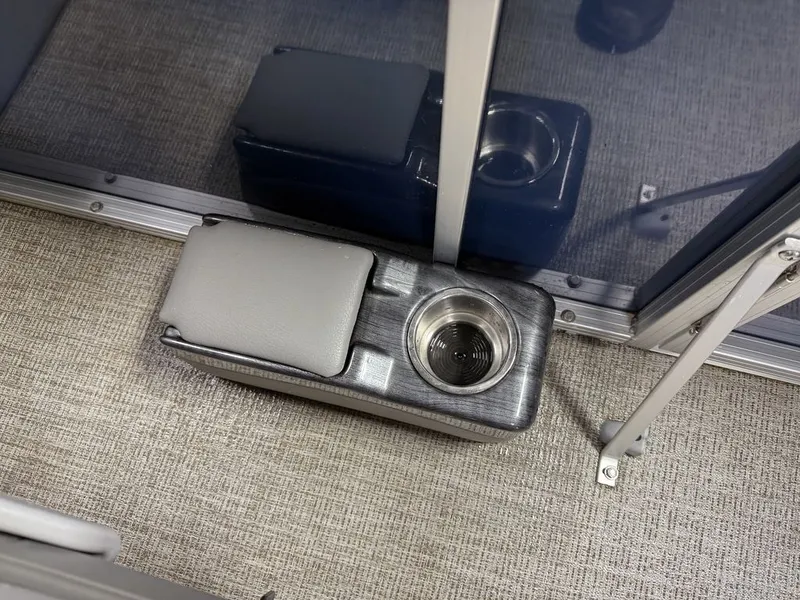 Slide: The Image of Tahoe LTZ 2385 Quad Lounge Tritoon Pontoon & Honda 4-Stroke EFI 2022 - 28