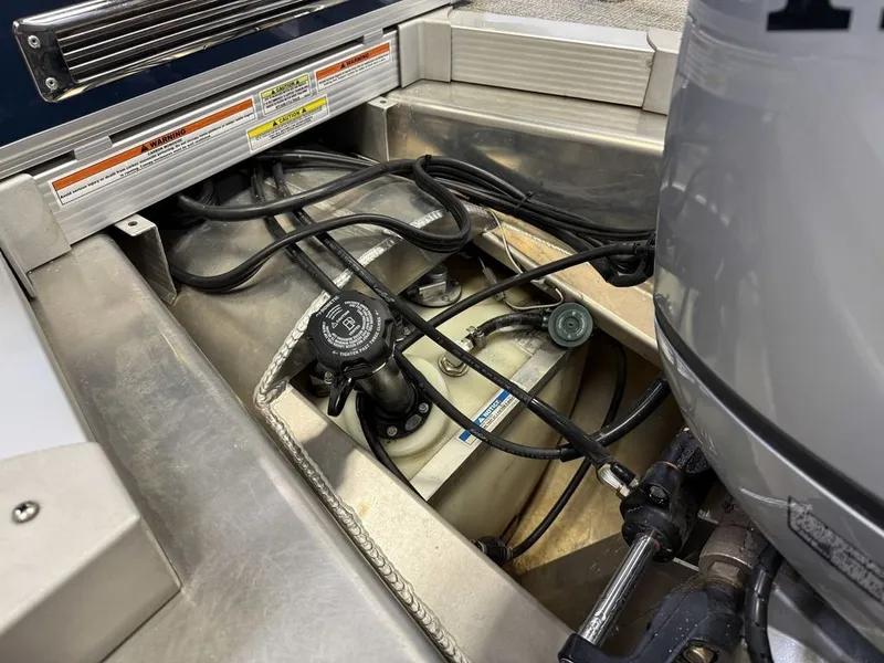 Slide: The Image of Tahoe LTZ 2385 Quad Lounge Tritoon Pontoon & Honda 4-Stroke EFI 2022 - 41