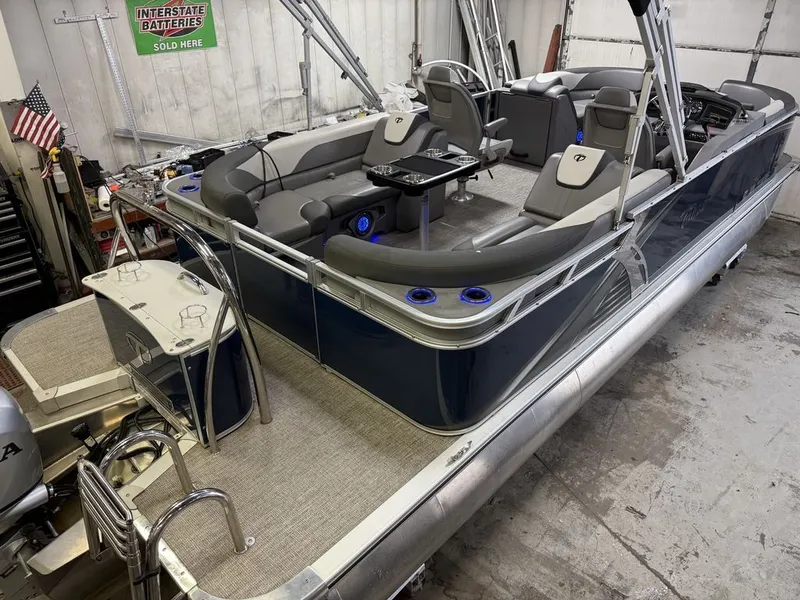 Slide: The Image of Tahoe LTZ 2385 Quad Lounge Tritoon Pontoon & Honda 4-Stroke EFI 2022 - 46