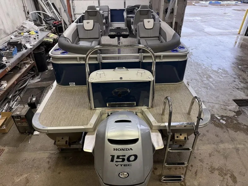 Slide: The Image of Tahoe LTZ 2385 Quad Lounge Tritoon Pontoon & Honda 4-Stroke EFI 2022 - 7