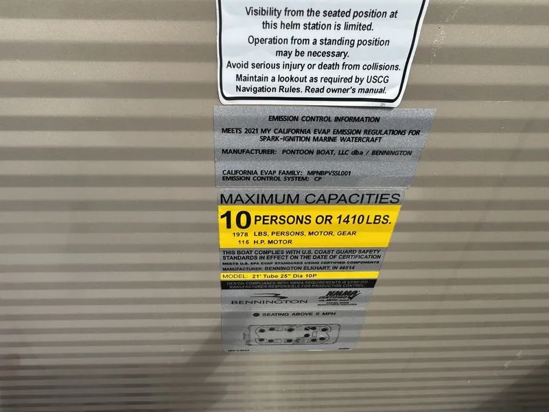 Slide: The Image of Bennington 22 SSR Pontoon 2021 - 37