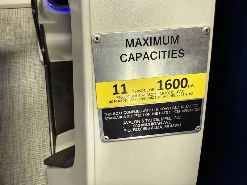 Slide: The Image of Tahoe LTZ 2485 Elite Cruise & Honda 115HP 4-Stroke EFI 2022 - 19