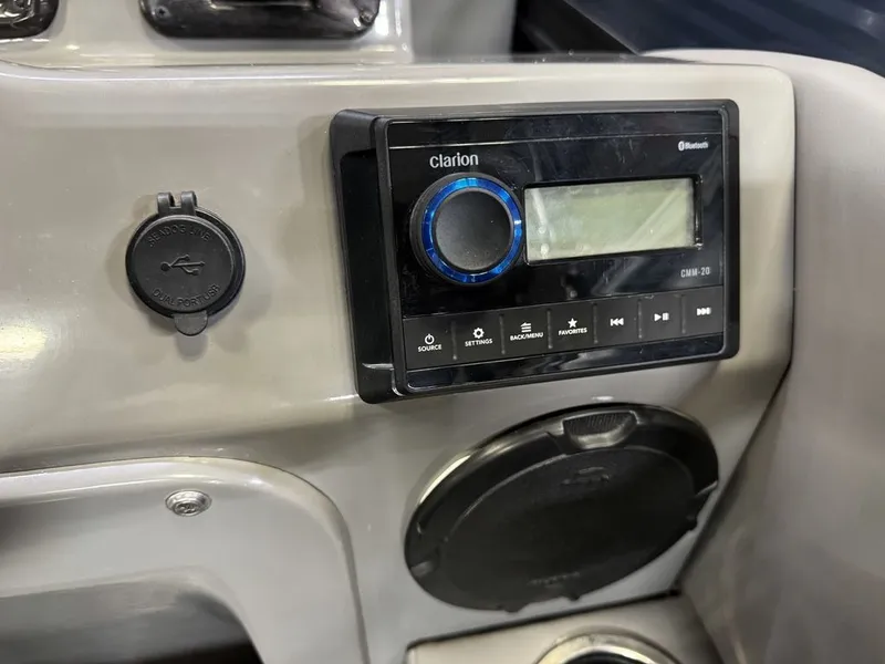 Slide: The Image of Qwest 822 100HP Quad Lounge Pontoon 2023 - 31