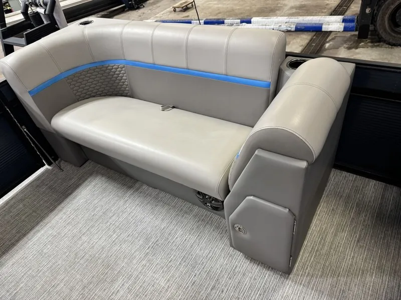 Slide: The Image of Qwest 822 100HP Quad Lounge Pontoon 2023 - 38