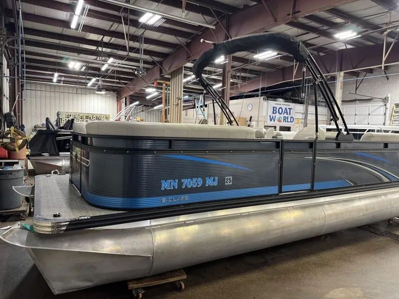 Slide: The Image of Qwest 822 100HP Quad Lounge Pontoon 2023 - 50